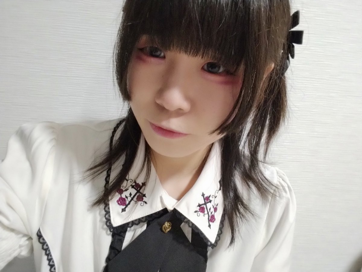 なつ tweet media