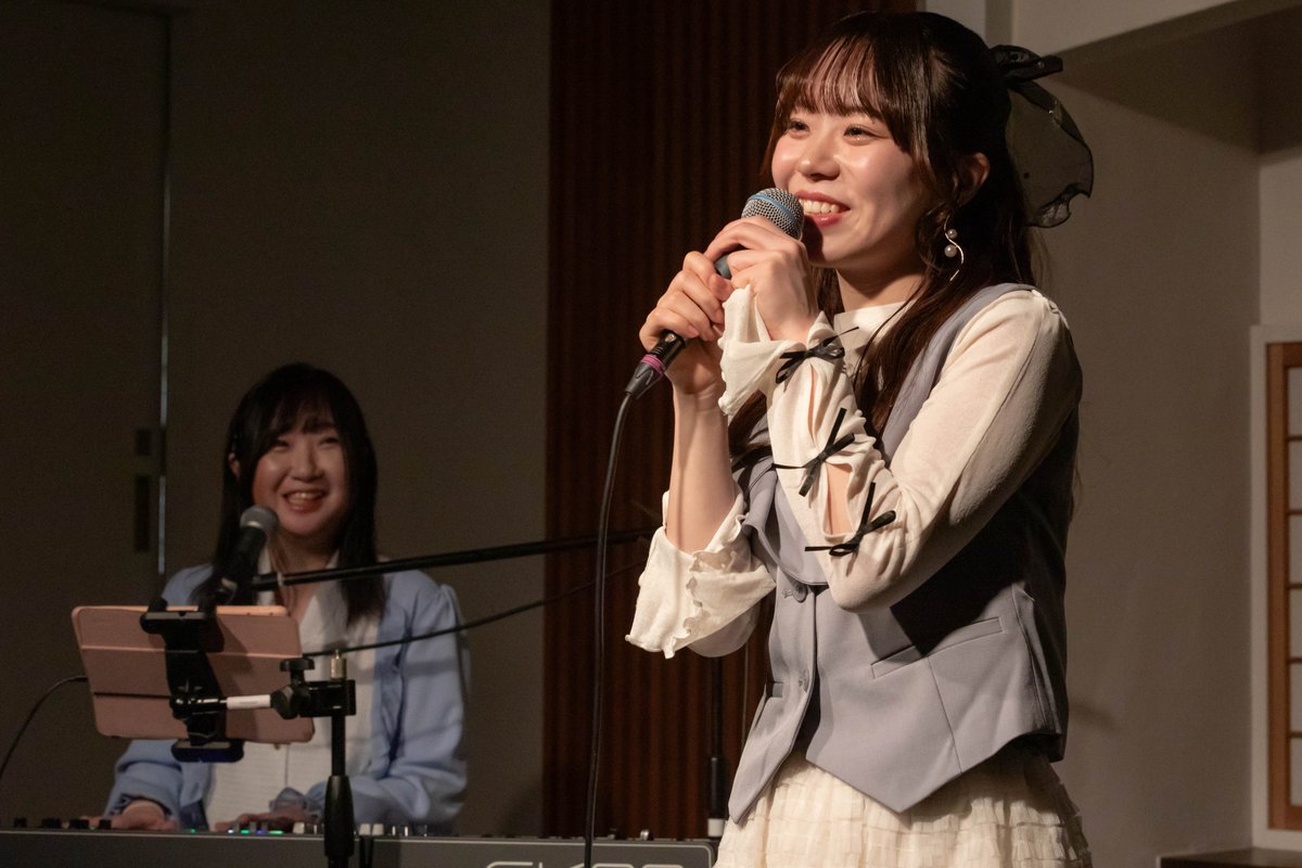なつ tweet media