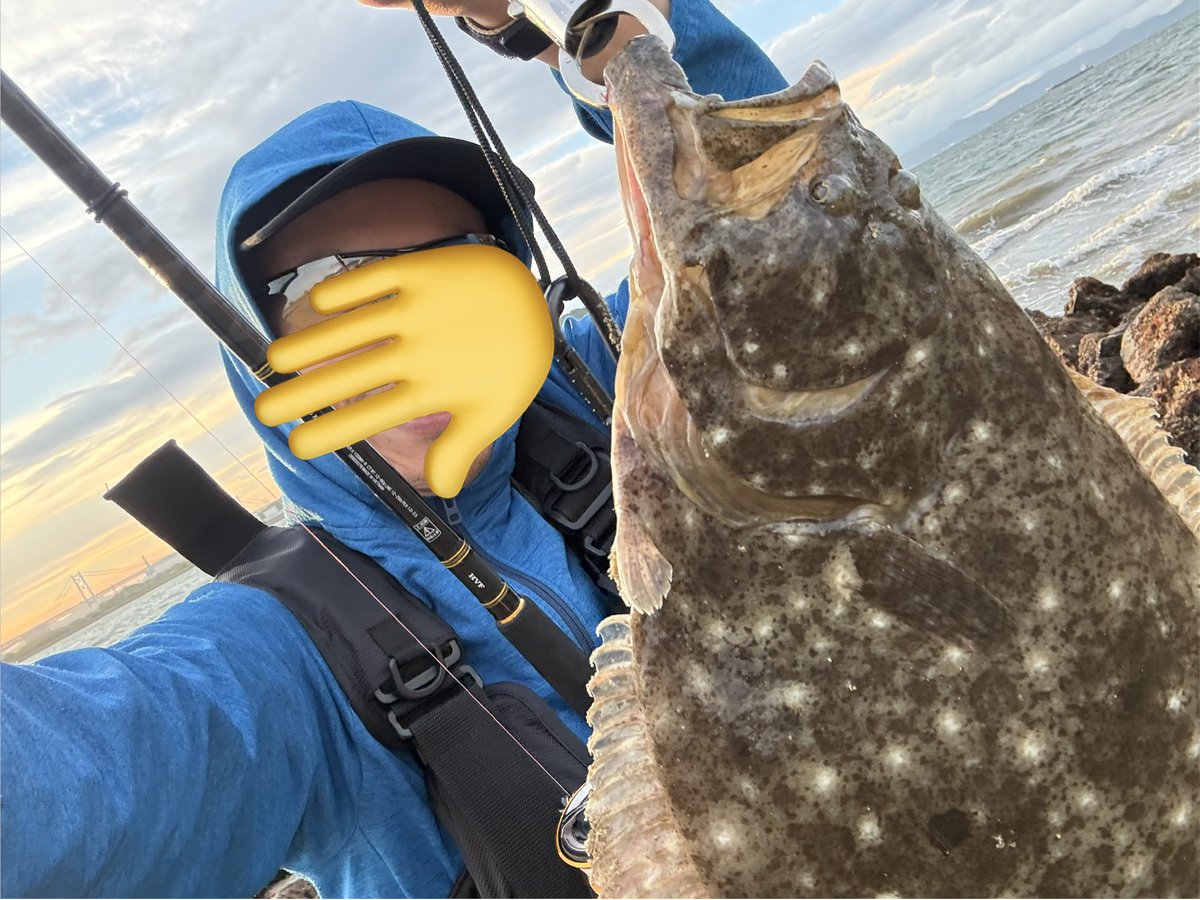 setouchi_galvez's tweet photo. 今日は香川で夕まずめ一本勝負
爆風のなかヒラメ60センチとマゴチ50センチがでてまんぞく
#ヒラメ
#マゴチ
#豊かな海瀬戸内海 https://t.co/Hd4BBHpp3J