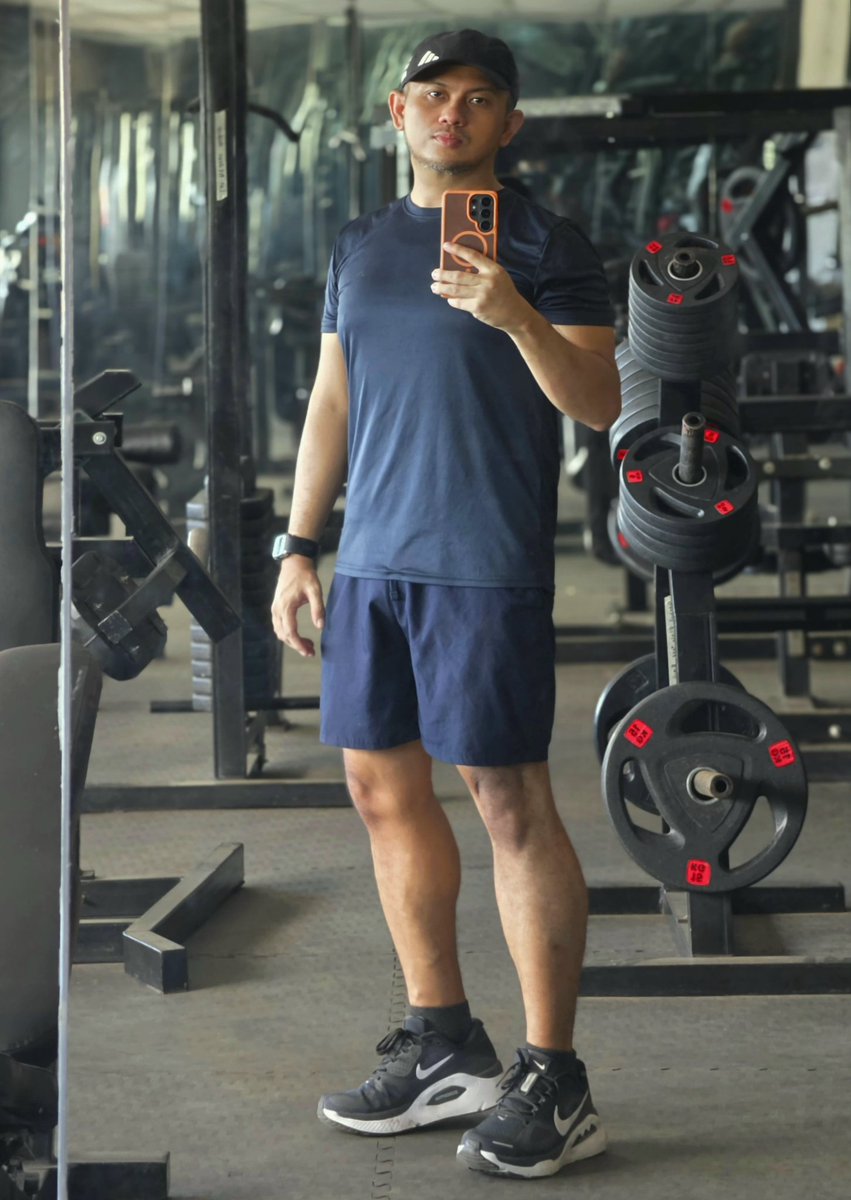 EngrGemini06's tweet image. Just another monday. Just another post run. Just another single guy in Zamboanga. Anybody available to make me not single?

#selflove #zamboangacity #pinoyfitness