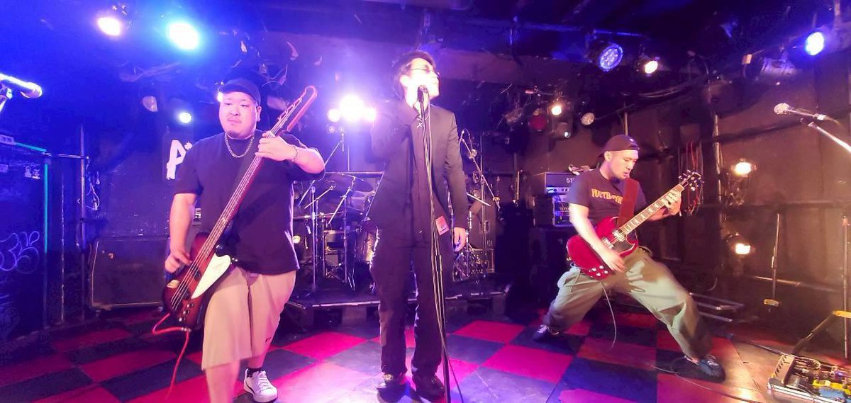 YK_0422's tweet photo. 拓大軽音OBライブ@新宿アンチノック
楽しかったです。
諸々無事に終われて良かったです。
皆様に大感謝。 https://t.co/fuHC9a5FN7