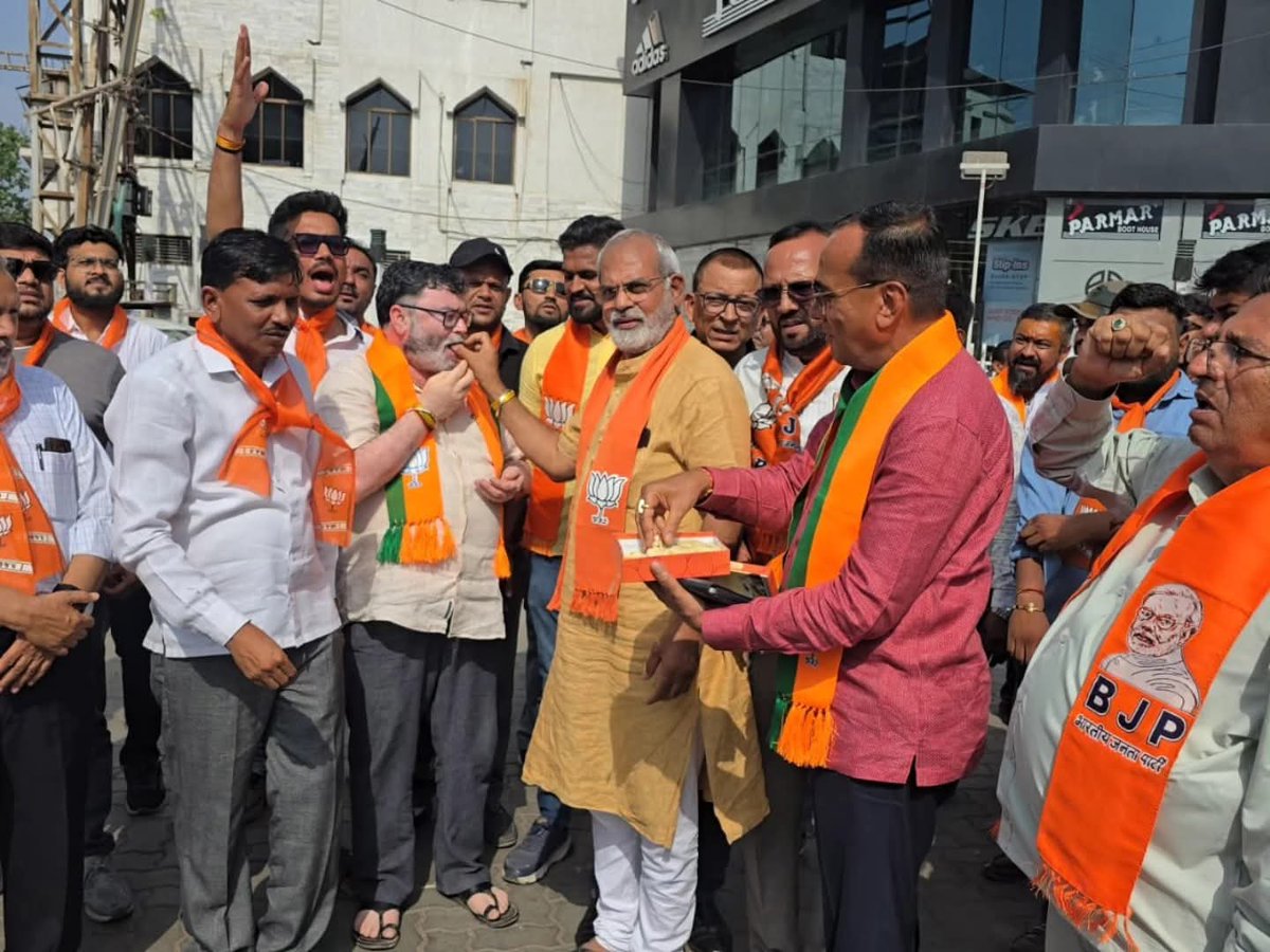 Prakash Modi tweet media