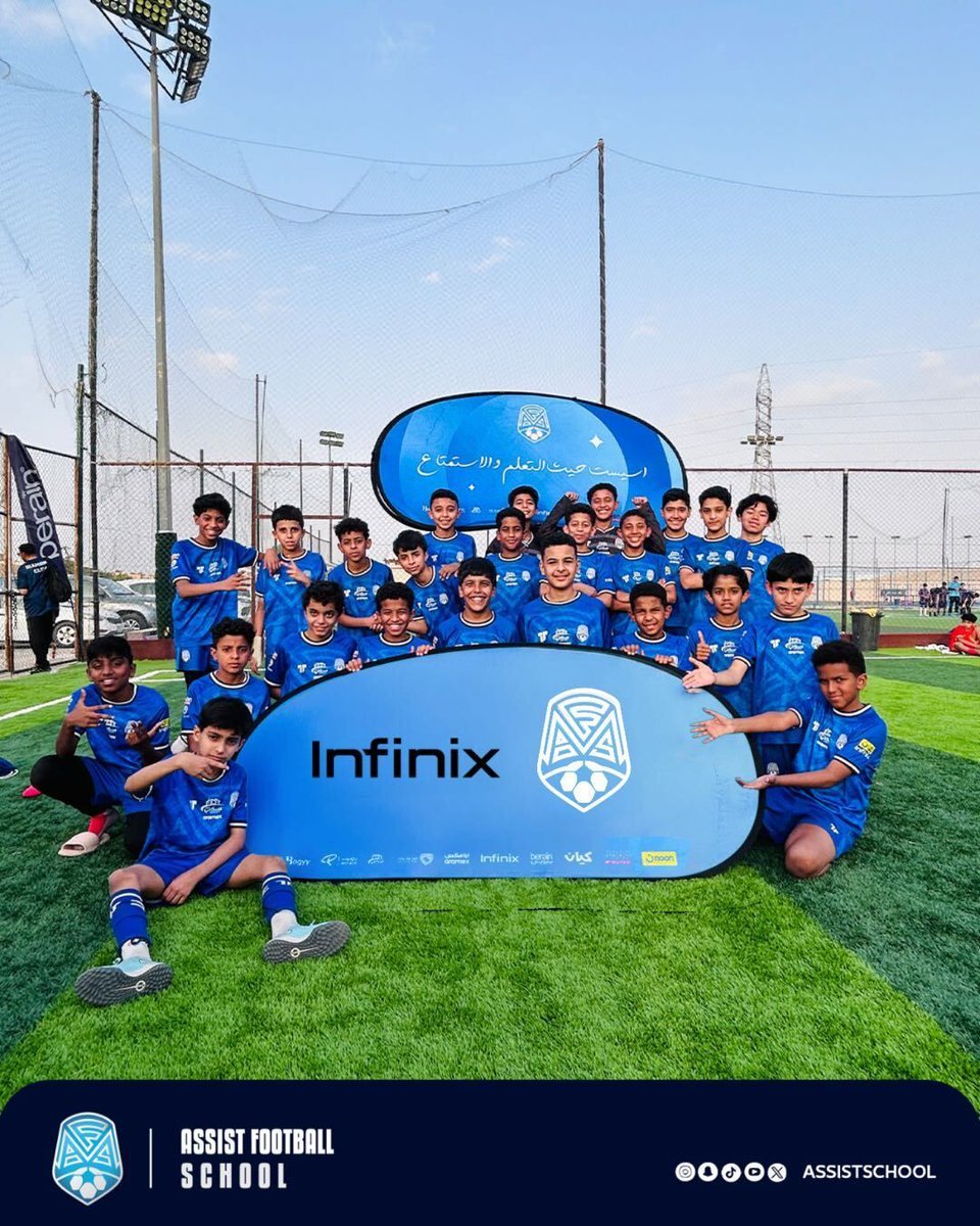 InfinixKSA's tweet photo. كان أمس نصف نهائي الدوري السعودي ضد نادي الهلال السعودي.
أظهرت أكاديمية أسست (الشريك مع إنفينيكس) الروح الرياضية الحقيقية في نهاية المباراة 🏆
#Infinix #FIFIA #AssistSchool #SaudiArabia #Fyp #Football https://t.co/UvBy7pBXvr
