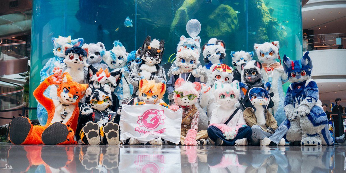 kukuGummyShark's tweet photo. family photo at Hifurry～📷:pio https://t.co/XmzomX6Xqt