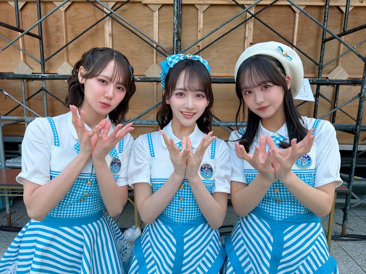 _ishida_chiho's tweet photo. #ひろしまフラワーフェスティバル 
10年前のFFで1期生はお披露目でした！
10年間、STUが変わらず大きなステージで出演できるのは皆様のお陰です！今年も夕日が綺麗だ✨
小さい頃からダンス習っとってステージとかパレードに出よったんやけど、多分今年が踊るのは最後かな？
毎年最高なGWをありがとう♡ https://t.co/RzBLy7rT6D