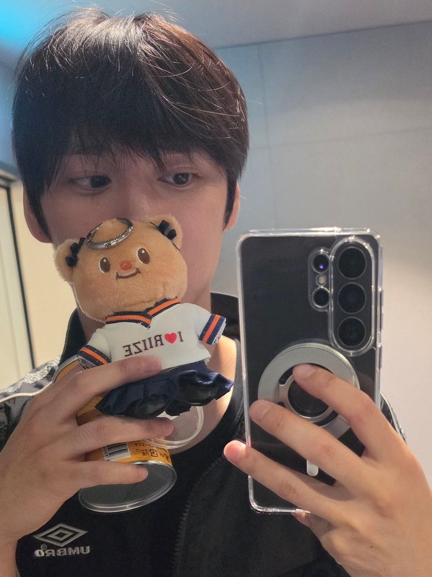 ลูซี่ tweet media