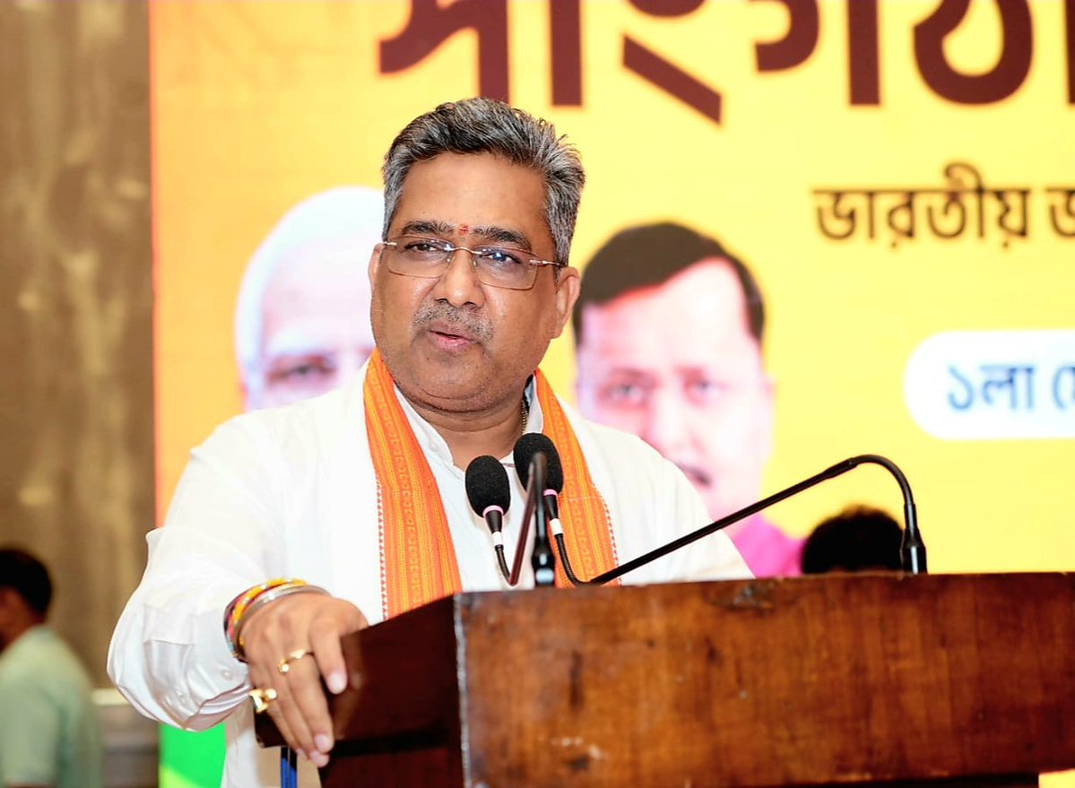 Dheeraj Tripathi/धीरज त्रिपाठी (B+) tweet media