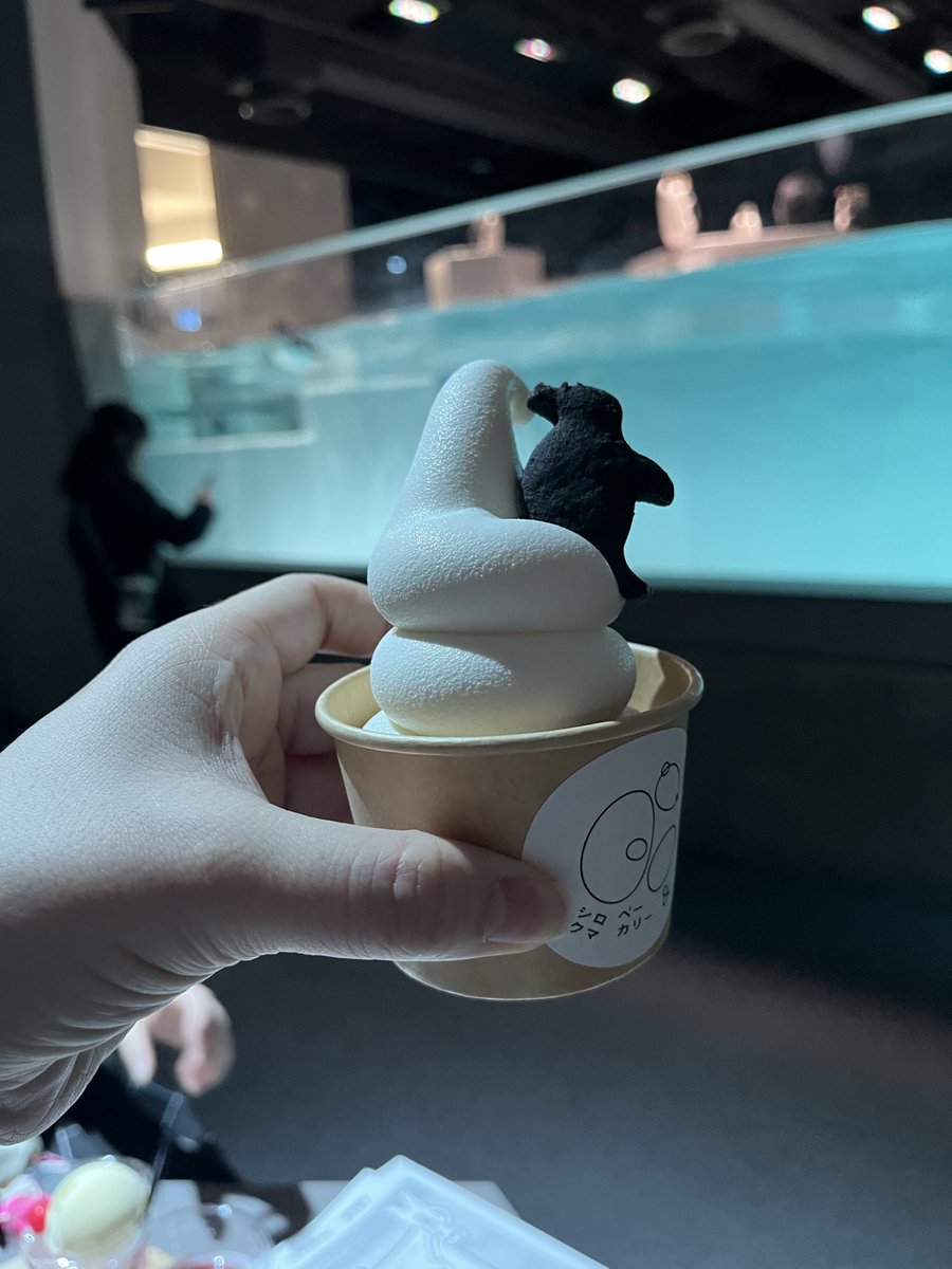 flower_shine129's tweet photo. オシャレな水族館とは聞いていましたが、あんな素敵な展示と思ってなくて…コラボ終わってもまた行きたいし、お友達が北海道旅行に来てくれたら連れて行きたいスポットになりました。中のカフェも美味しかったよー！ https://t.co/8IksAVDeNA