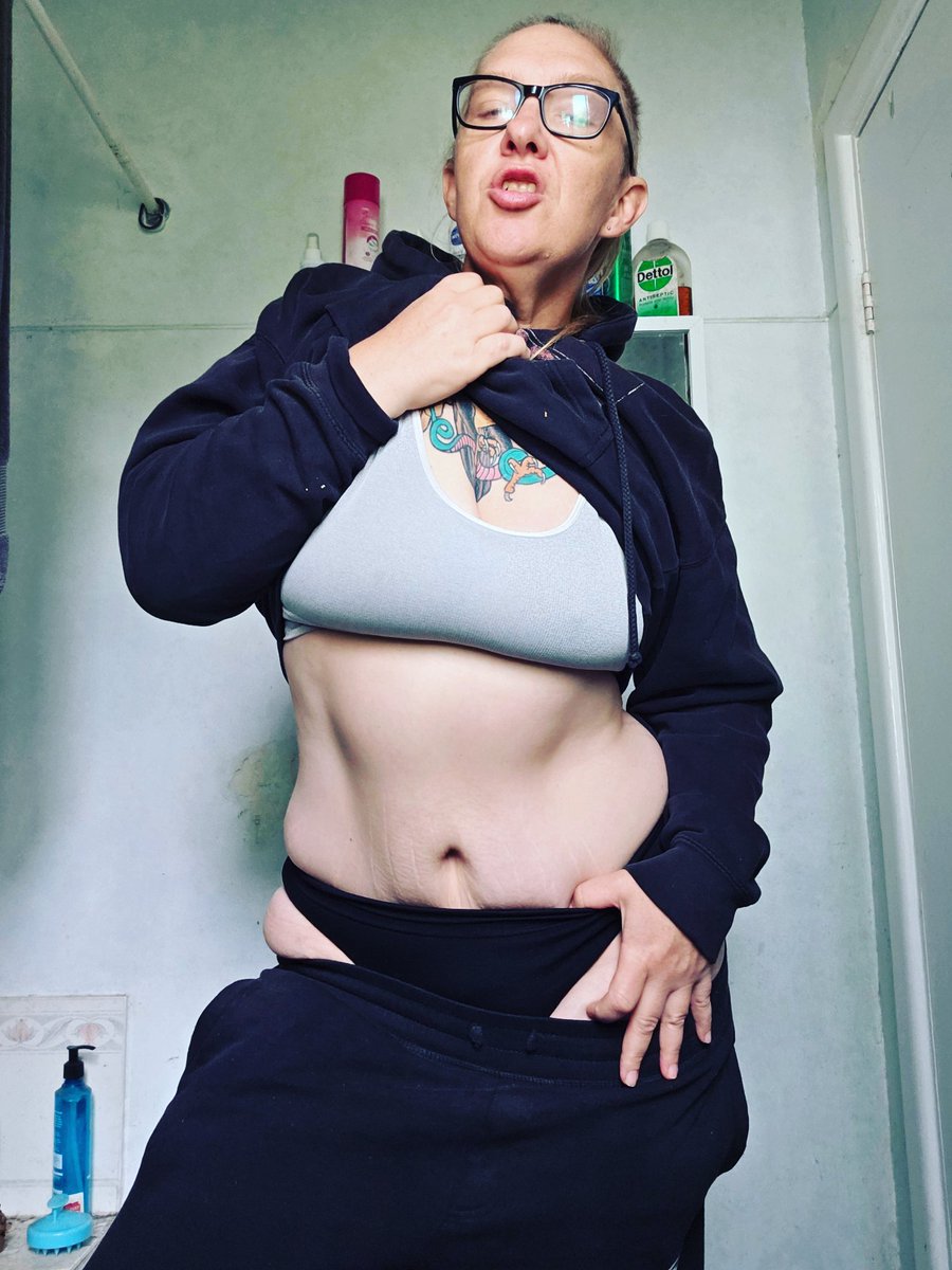 Rem Sequence Tattooed Aussie MILF tweet media