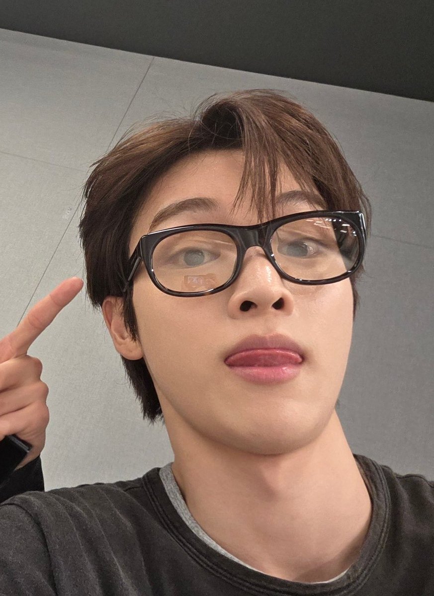 liettlestar's tweet photo. jujur foto ini nyultan banget (buat gw) https://t.co/5JKSJKj8ys