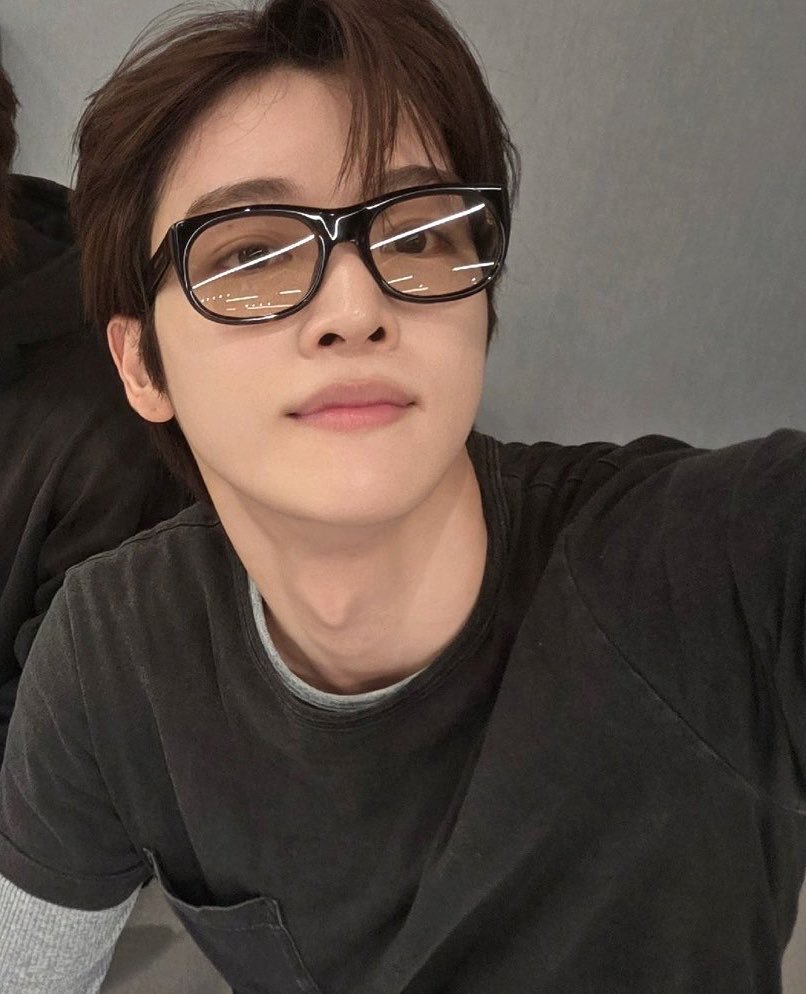 liettlestar's tweet photo. jujur foto ini nyultan banget (buat gw) https://t.co/5JKSJKj8ys