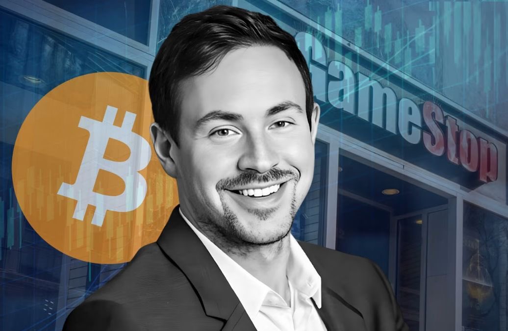 Axtrol_man's tweet image. I was scanning BingX markets and caught this move 

Ryan Cohen is reportedly pushing a $56B bid for eBay, aiming to merge it with GameStop around collectibles + live shopping.

No official response yet,could escalate into a proxy battle .
TradFi drama unfolding fast.

#Ebay