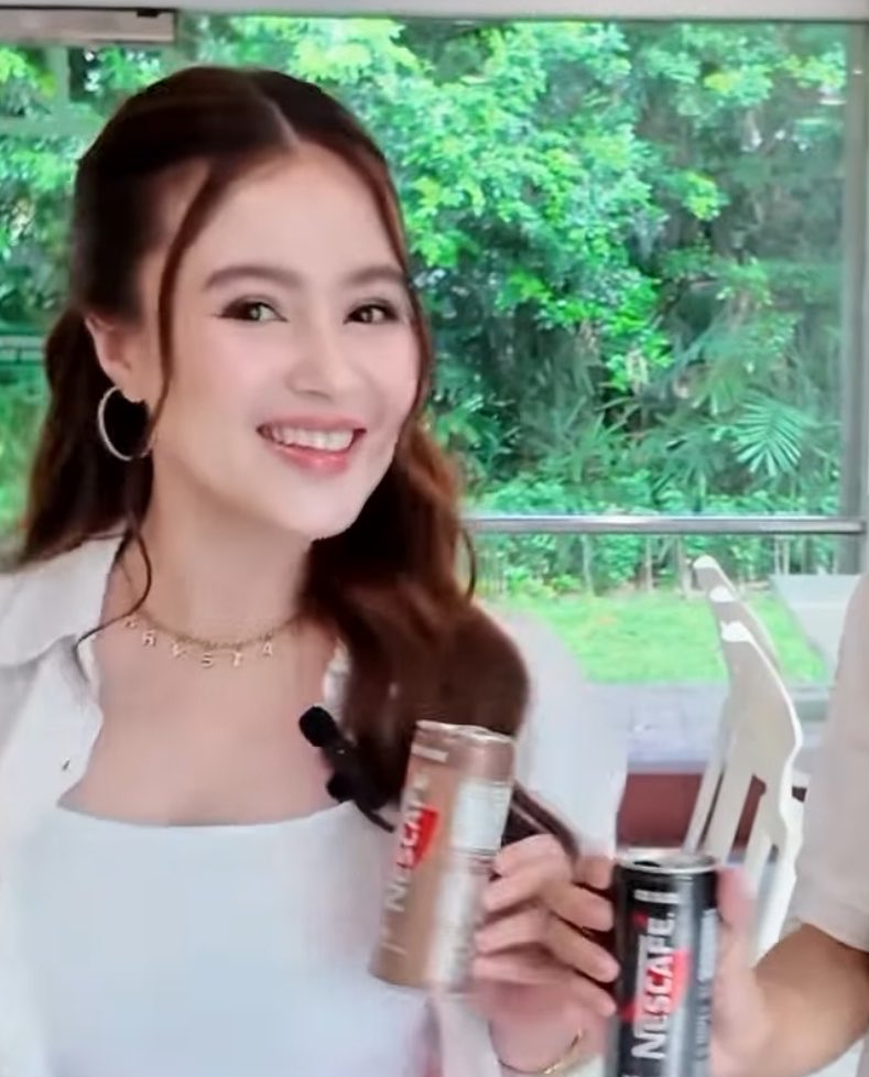 oh my god tala for nescafé !!

🔗: instagram.com/reel/DX6jkzVpf…

#KrystalMejes | <a href="/krystamejesz/">Krystal Mejes</a>