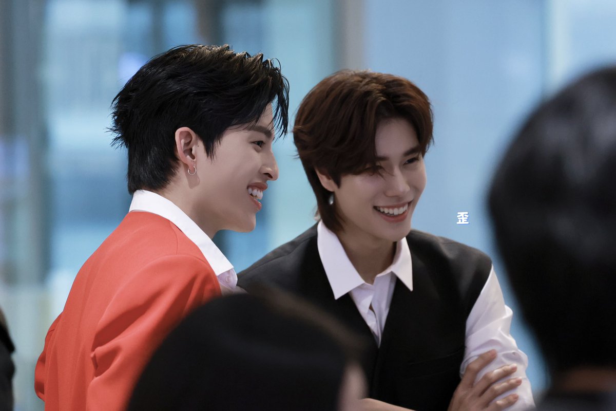 yyyoung_z's tweet photo. 就一直感叹 好美啊🤲🏻

POND PHUWIN LEGO SIAM PARAGON

#LEGOSiamParagonxPondPhuwin
#PondPhuwin https://t.co/dXWsOSs9XM