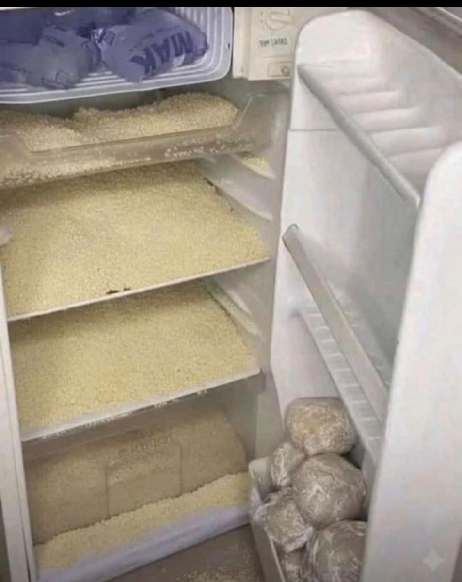 salvaustine's tweet photo. My fridge is fully stocked, raining days gat nothing on me 💪💪 https://t.co/ERLIoSLpFq