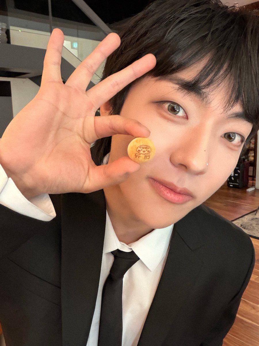 유스 tweet media