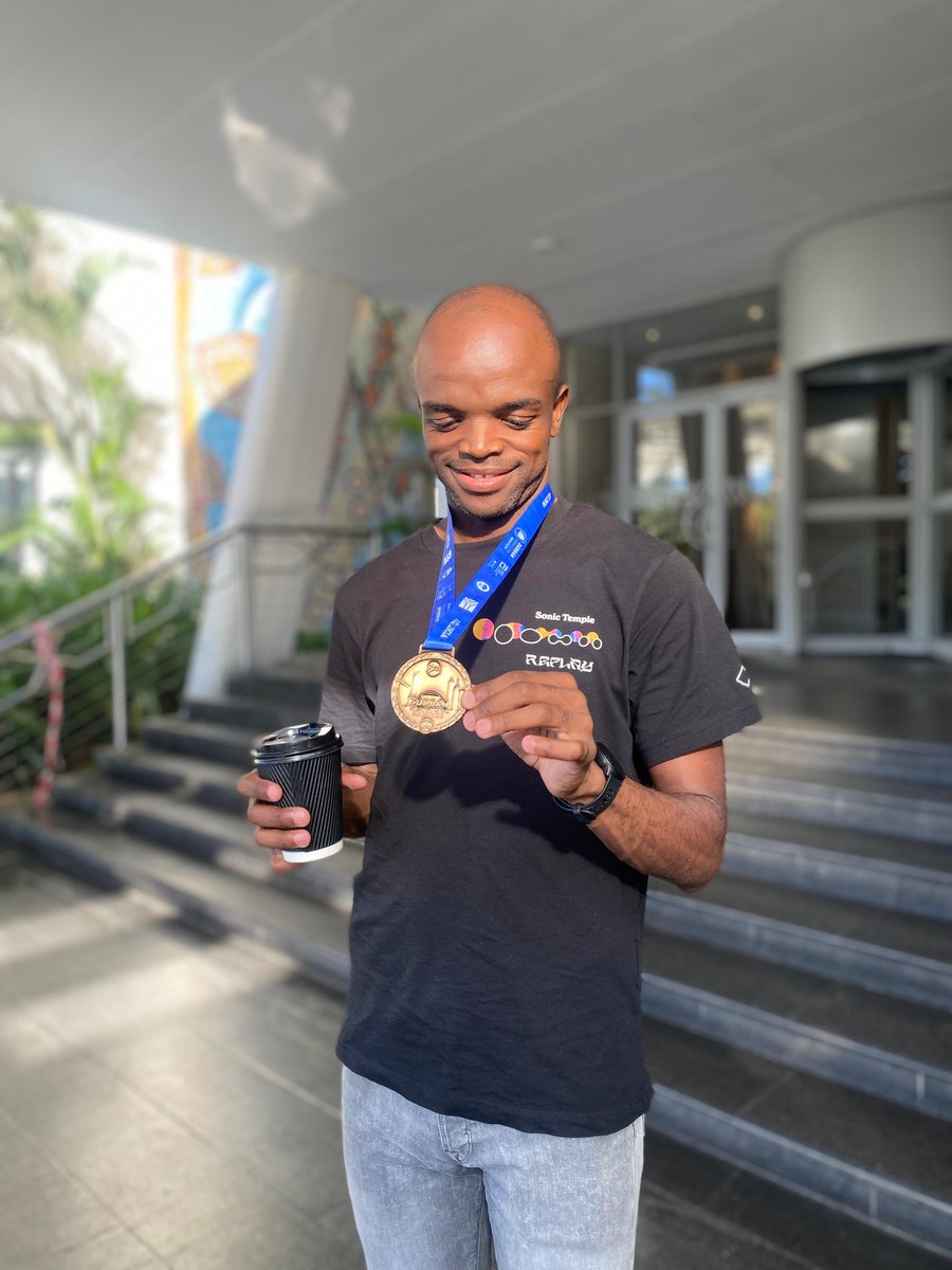 nqabsss's tweet photo. Medal Monday isn't complete without me posting ๐
๐๐๐พ๐ธ๐ #GcAmbassador #BreakingBarriers #SapsStriders #SapsHOAC #ChasingTime #RoadToComradesMarathon https://t.co/LTXJjYVx7E
