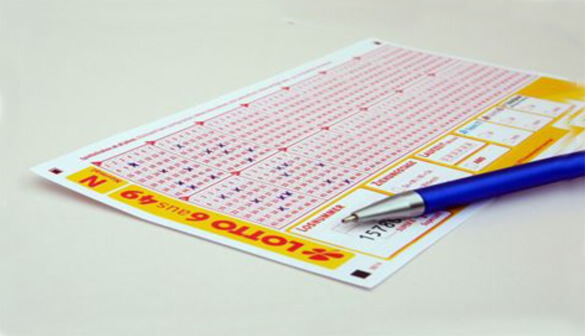 RicksDailyTips's tweet photo. You’re 11 times more likely to get struck by lightning than win the lottery, but…
https://t.co/E7BqkNl7et https://t.co/ZSihqXbWTy