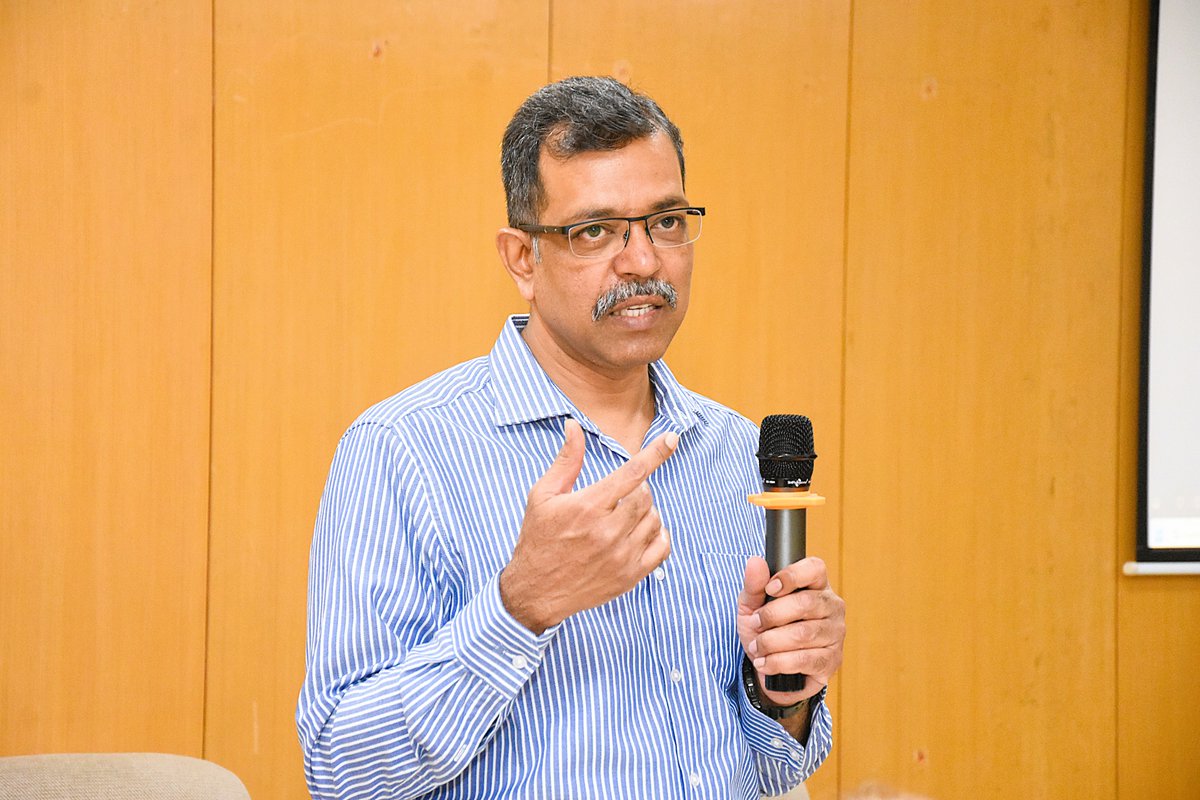 ManageHyd's tweet image. #MANAGE is organising a 5-day Training Program on #AgriculturalMarketing for #Extension #Professionals (4–8 May 2026) with 26 officers from 10 states.

The program was inaugurated by Shri. Sanjay Kumar Agarwal, IAS, Joint Secretary (Extension), DA&amp;amp;FW and Director General,MANAGE.