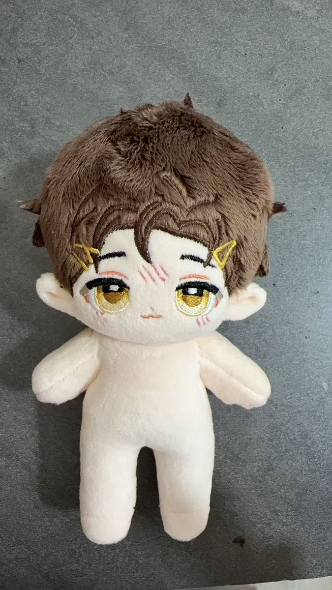 som_zanzan's tweet photo. 갠제중인데 인형이 아무리봐도 묘해서 수정할생각으로 보정안하고 찍어달라했더니 너무 날것의 사진이라 깜짝놀람ㅋㅋㅋㅋㅠㅠ https://t.co/ocuo52fKKa