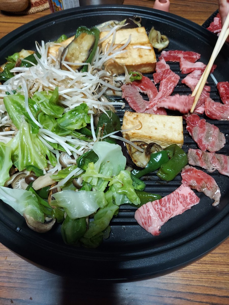 hidejyosho's tweet photo. 本日は実家で焼肉。
焼肉といえばあの店(笑)
色々とお世話になりましたこと心から感謝申し上げます❗
某会の益々のご発展を祈念しております。 https://t.co/p9ky6vQE9l