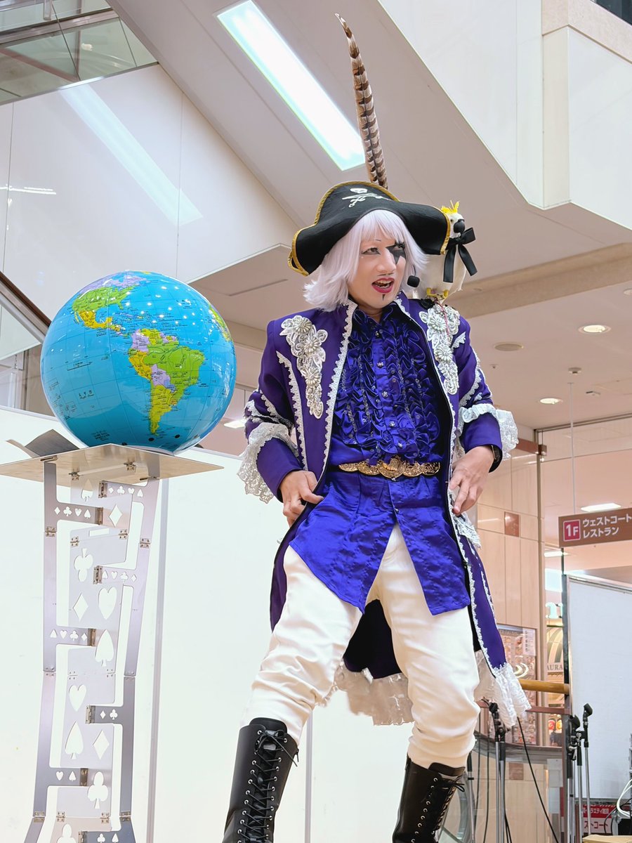 jtmk1833's tweet photo. ゆめタウン久留米にてゴー☆ジャスさん！
今日も面白かったー！🤩🌏✨

#ゴージャス https://t.co/6OdudIxsxW