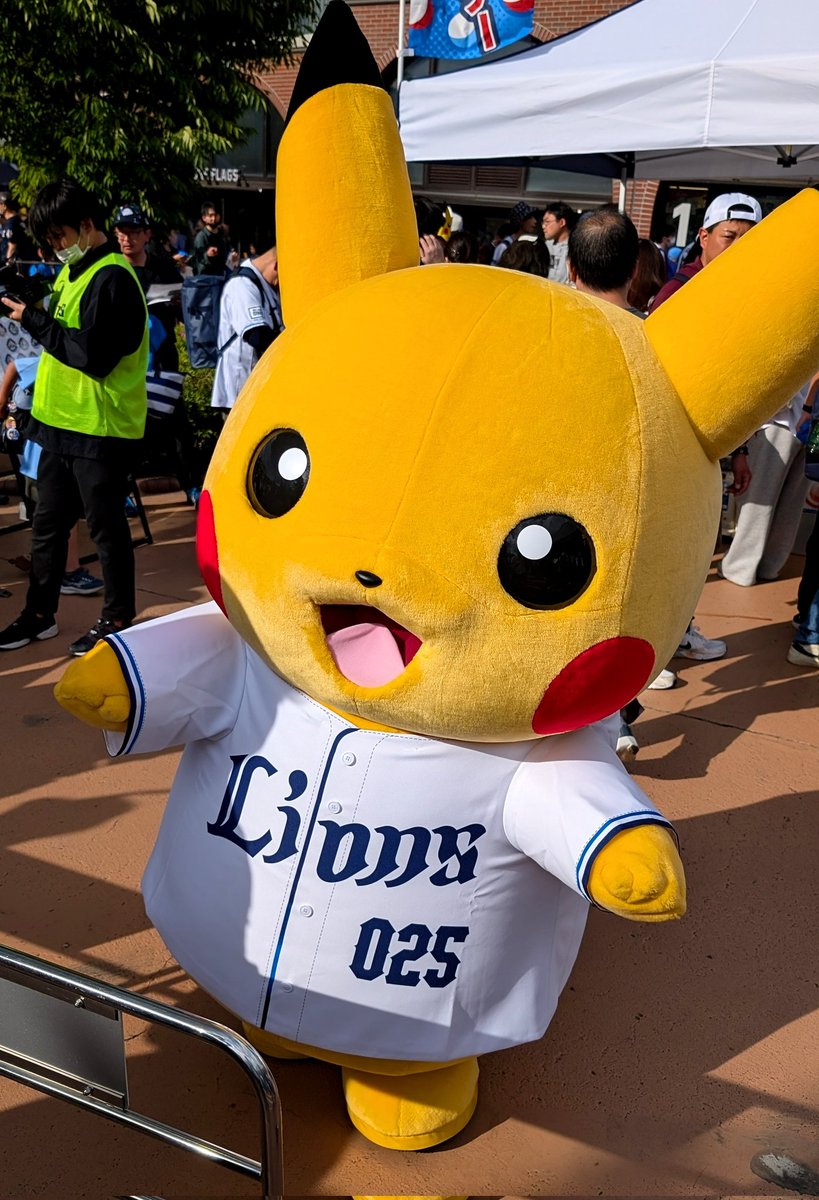 Tomoryuuu's tweet photo. ポケモンデー✨ https://t.co/bTrVMCgfaF