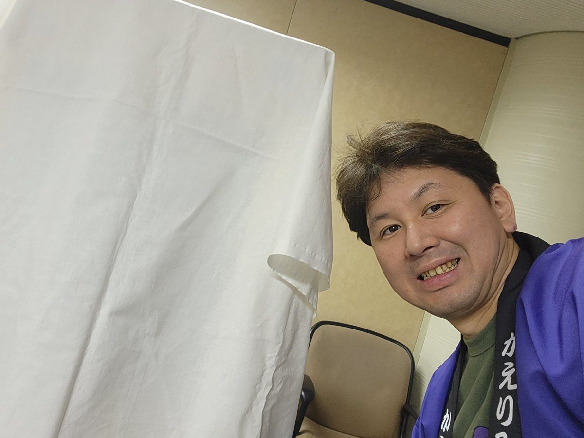 kaerimichiko_bo's tweet photo. 名古屋謎の縁での『奈落-NARAKU-』
無事に終了しました。
ロビーなど賑わってる陰で、モノマニアックさんの裏にひっそりと奈落空間
。まぁ、そういう雰囲気もいいよね！

ってことで、参加者、主催者、出展者の皆様ありがとうございました！

#名古屋謎の縁
#奈落箱 https://t.co/GeKHAVY1cZ