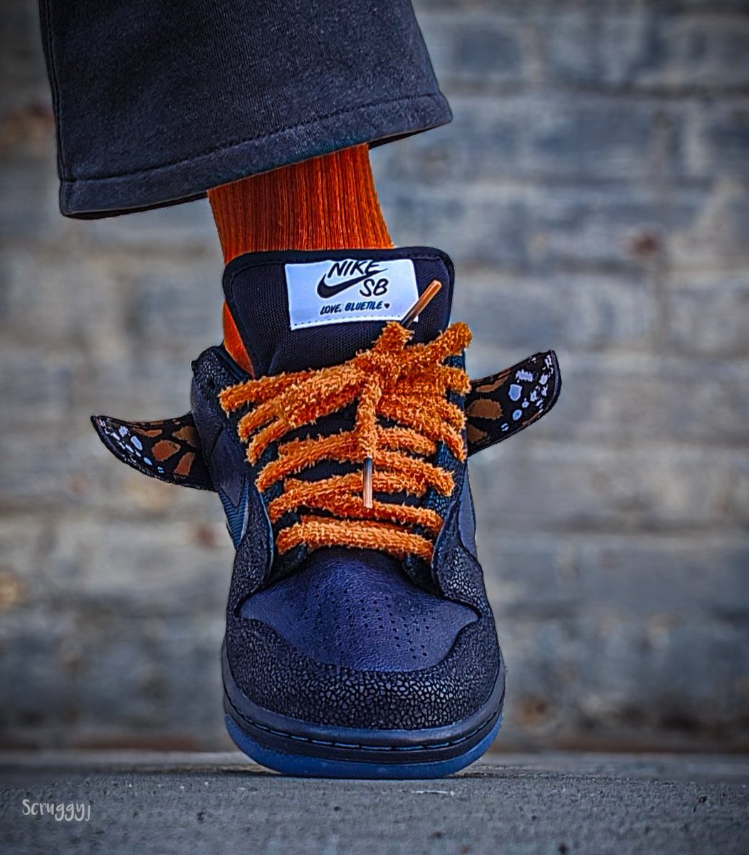 Scruggyj's tweet photo. Nike SB Dunk Low Pro x Bluetile Skateboards

Few on foot shots.

#ScruggyjSneakers 
#nikesb 
#bluetilesc 
#bluetilesbdunk
#sbdunkbluetile
@nikestore @nikesb https://t.co/JUDGAUPWMe