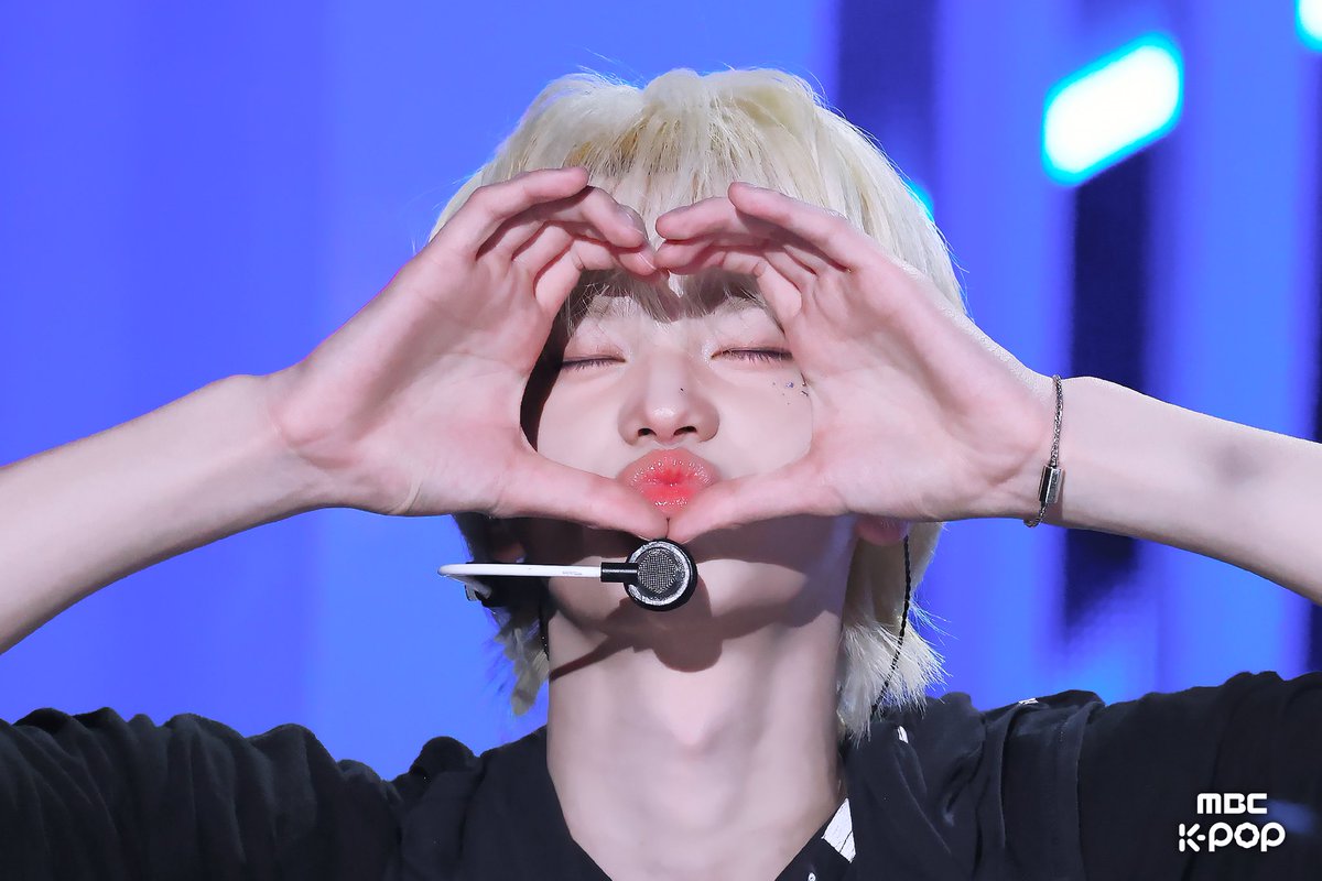레이⋆⭒˚.⋆🎐 tweet media