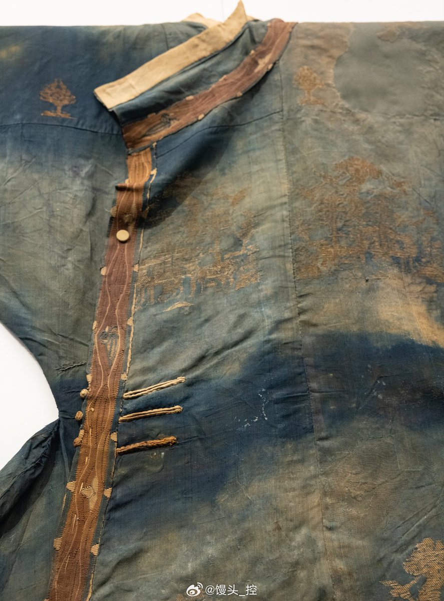Liao Dynasty Blue Gilded Silk Robe with Tree, Deer and Bird Patterns ...