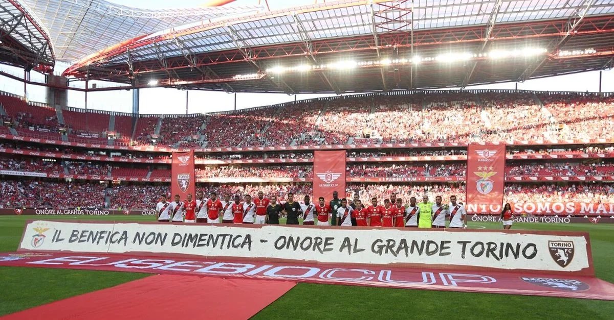 Il Benfica non dimentica - onore al Grande Torino 🤍