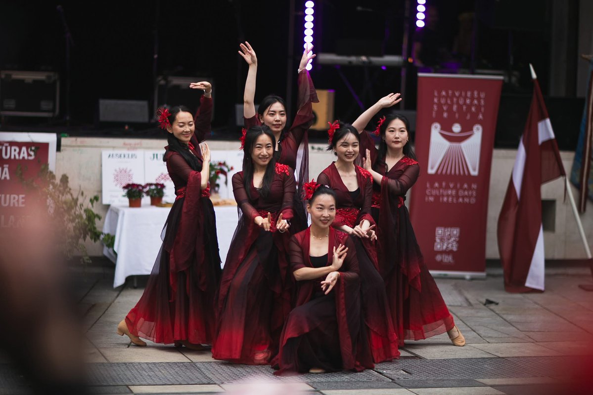 loveactuallyCHY's tweet image. Honoured to join the Latvian Cultural Festival in Dublin.

Sharing Chinese culture, connecting through inclusion and community 🤍

#Dublin #CulturalExchange #ChineseCulture #Inclusion #LoveActuallyCharity