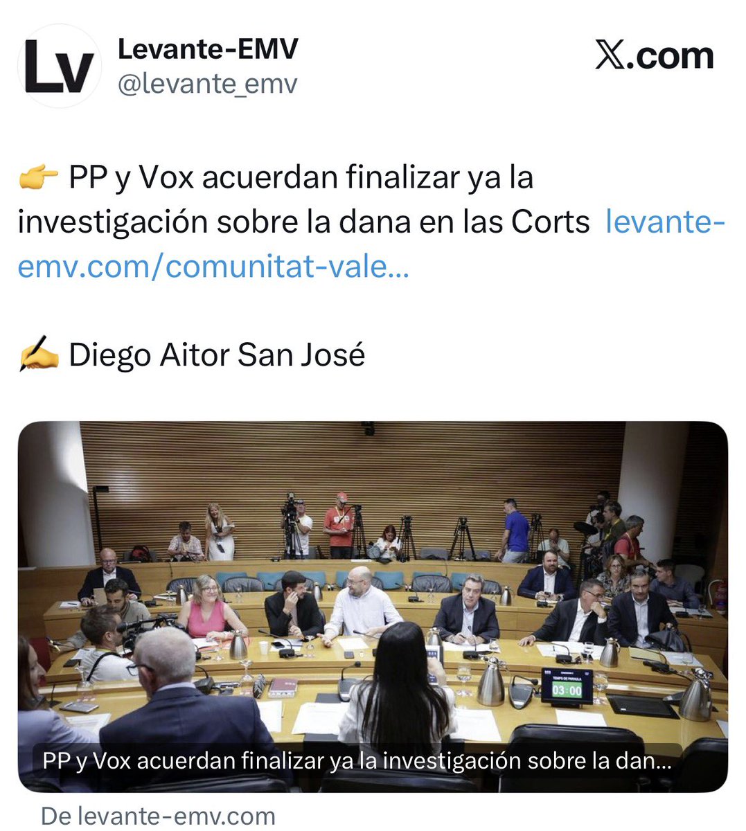  tweet media