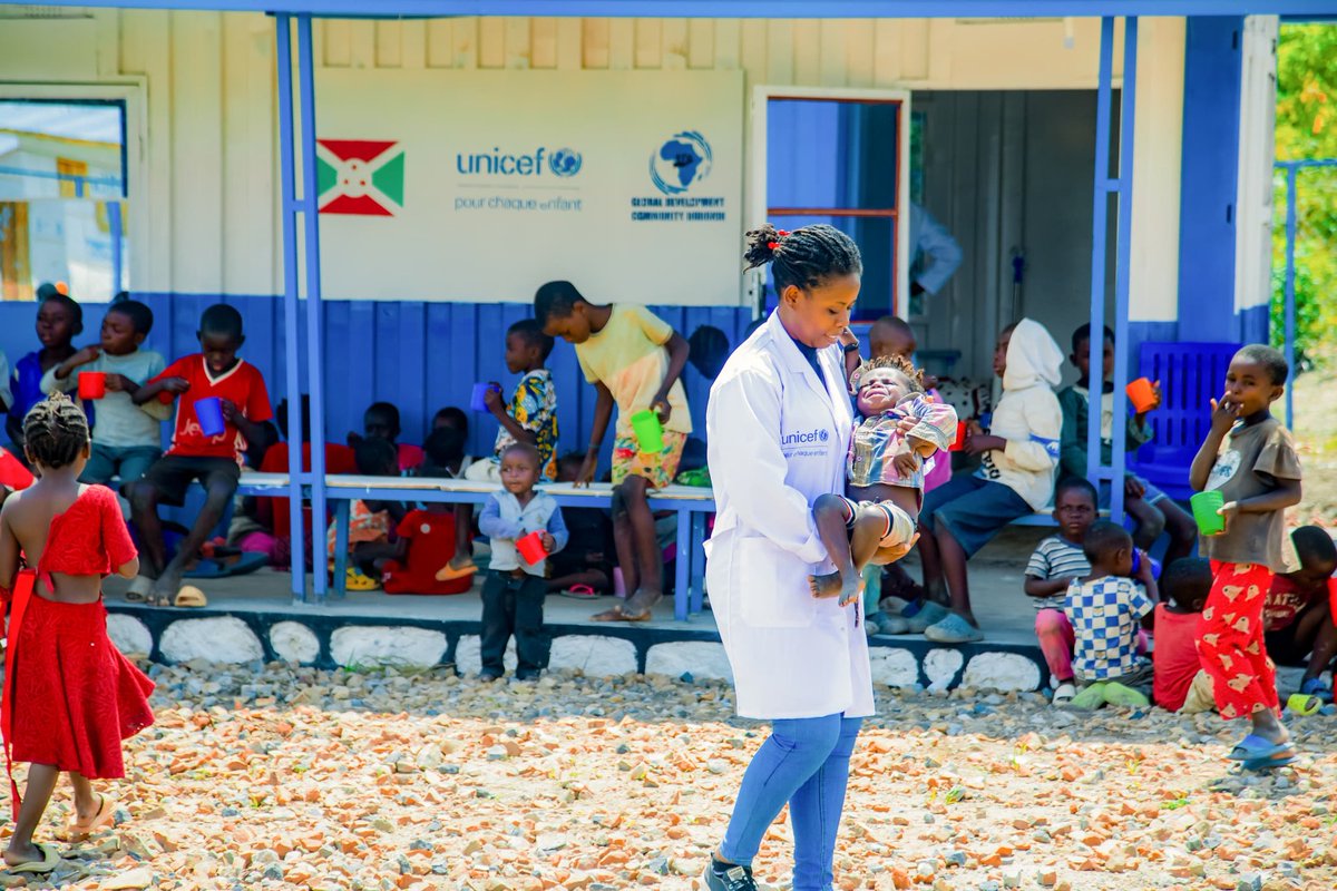 gdcb22's tweet photo. Grâce à l’unité d’#accouchement du poste de soins de #Musenyi 2 mise en place  par @gdcb22, avec l’appui de l’ @UNICEF_Burundi et en collaboration avec le @msp_burundi , les mamans bénéficient dépuis le mois de novembre 2025 un accompagnement médical sûr et respectueux pour accueillir leurs #enfants dans les meilleures conditions.Dans ce cadre sécurisé, chaque #naissance devient un moment fort, porteur de vie et d’espoir.

À travers cet engagement, @gdcb22 met en avant l’enfant, tout en veillant à protéger sa vie, préserver sa dignité et lui ouvrir la voie vers un futur plein de possibilités.