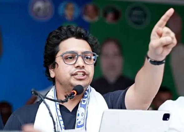 ये भाई साहेब केरल, तमिल नाडु में 1 महीने से डेरा डाले हुए थे  इनसे मांगिए रिपोर्ट कार्ड 

नोटा में भी आपसे ज्यादा वोट पड़ा है, दोनों जगहों पर

इसलिए कह रहा पहले घर मजबूत करिए पड़ोसियों को बाद में मजबूत करेंगे, उत्तर प्रदेश में उतरने से डर लगता है भाई साहब को ट्विटर पर केवल