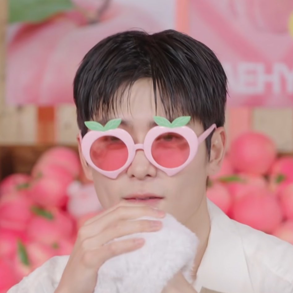 이월 tweet media