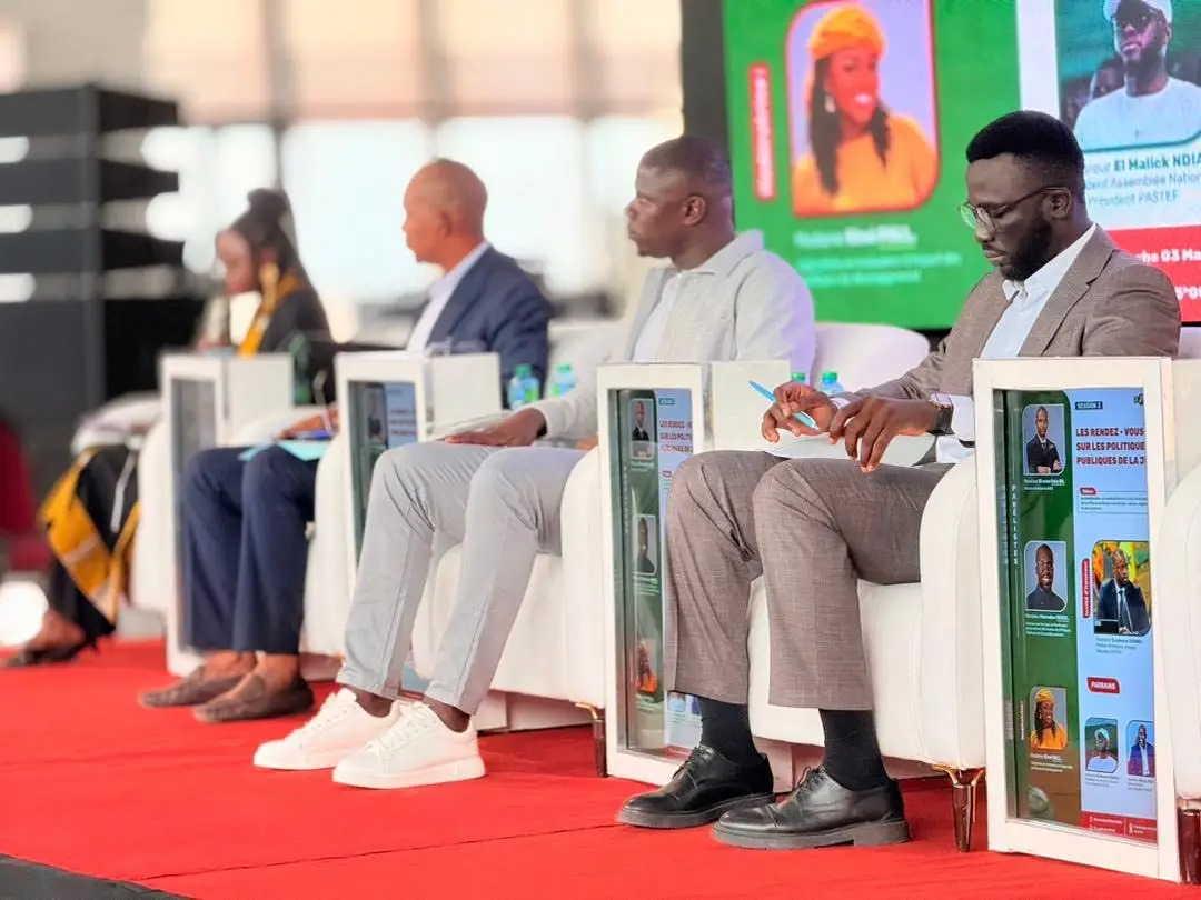 amuyakar_Ndoy's tweet image. La JPS 🇸🇳 a tenu hier au Musée des Civilisations Noires son 3e « Rendez-vous des Politiques Publiques »
Session de formation stratégique marquée par l'appel du president Ousmane #Sonko. Le leader incontesté a exhorté la jeunesse à s'armer de savoir et s'éloigner de l'égocentrisme