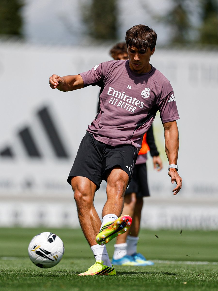 Real Madrid C.F. 🇫🇷 tweet media