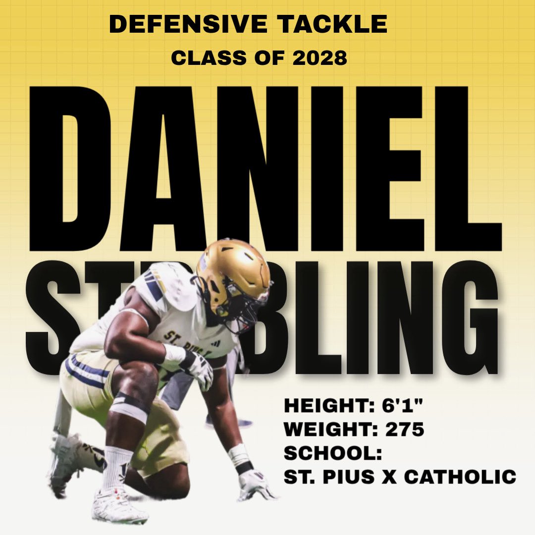 dstrib54's tweet photo. Ready to make a mark in the world of football! 🏈 This is my journey as an unsigned HS athlete, showcasing my skills as a defensive tackle. Coaches, I'm eager to prove my worth on the field! Let's connect and make it happen! #DefensiveTackle #Recruitment #UnsignedAthlete #FootballJourney