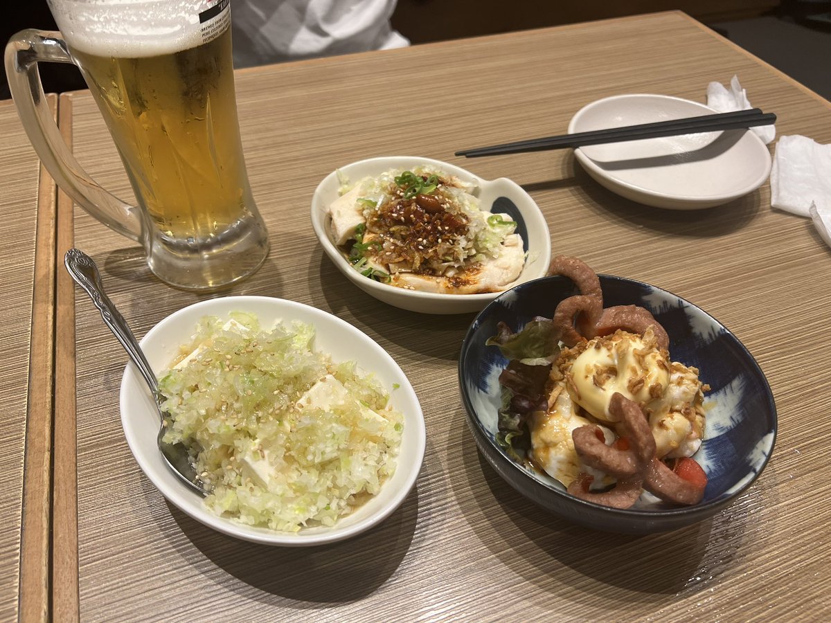 やまこー tweet media