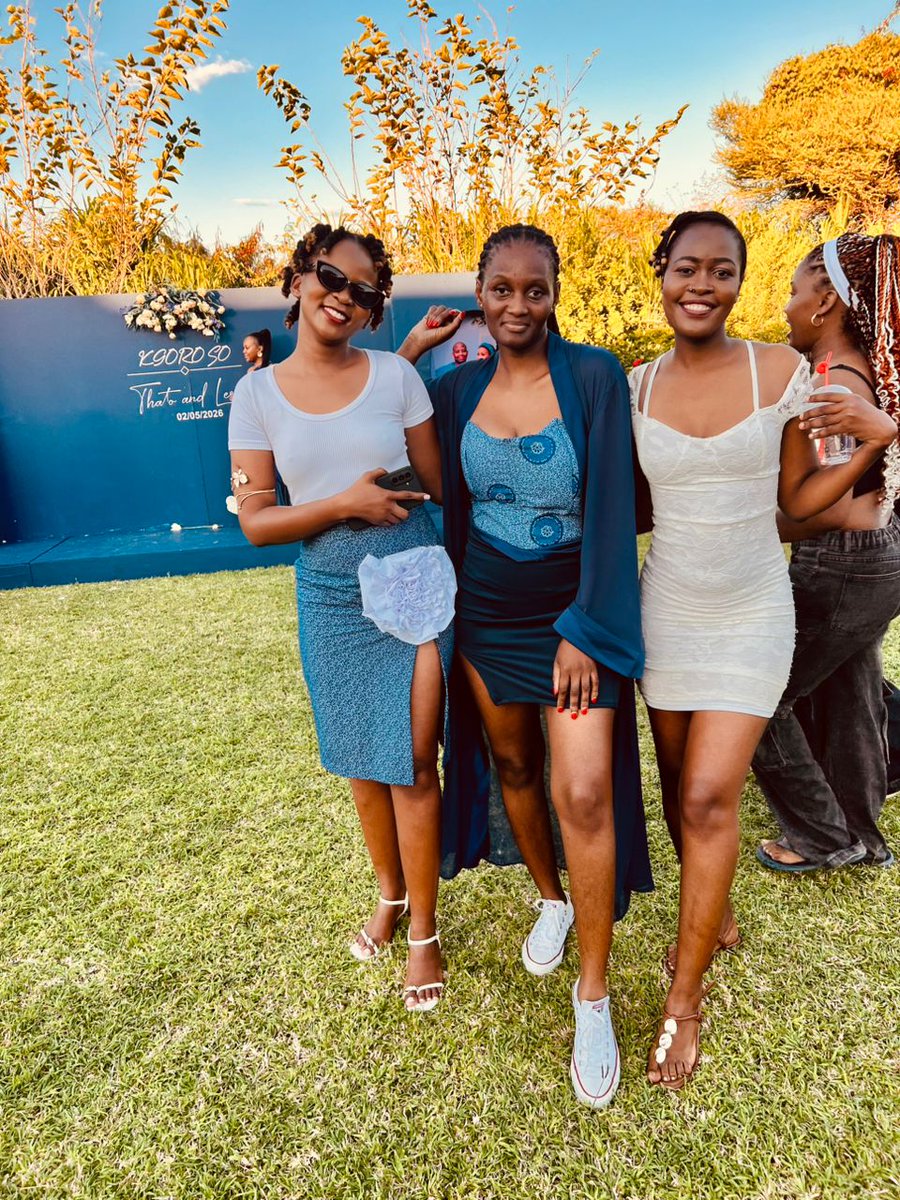 Bafi Katlego🌸Dark and lovely🌻 Aprilbabe tweet media