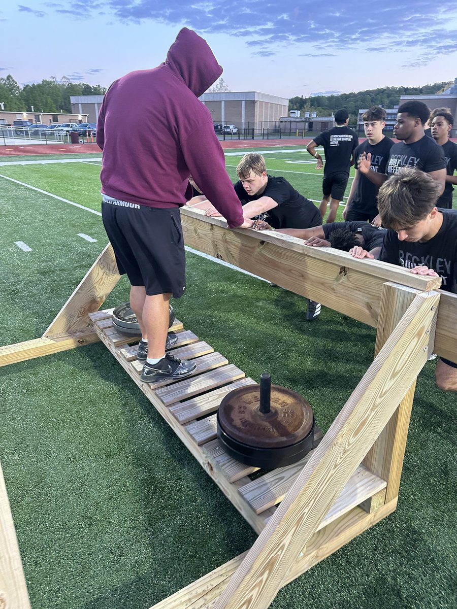 BeckleyFB's tweet image. What a beautiful spring morning!!!Bunch BECKLEY kids getting better!!!
#BUILTDIFFERENT