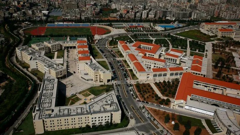 lebanondebate's tweet photo. تنبيه عاجل من الجامعة اللبنانية… صفحات مزورة تنتحل اسمها
https://t.co/W078SUvA0C https://t.co/SLBybMMlmq