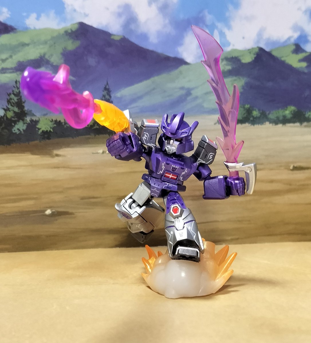 paddycentral1's tweet photo. ブロッキーズのガルバトロン！
ついに人生初のアーマーシークレット？アーマーレア？を手に入れた！
エフェクトと剣が付くのはいいけど足のエフェクト微妙に使いづらいな！もしかしたら向きが逆かもしんない…まあ楽しいからイイね！ https://t.co/77Dfir5XnL