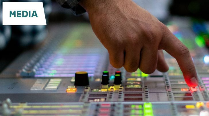 RadioVisieOffic's tweet image. Lokaal digitaal frequentieplan verdeelt Vlaanderen in tien regio’s &amp;gt; De Vlaamse regering gaat niet mee in het eigen alternatieve frequentieplan van een groot deel van de lokale radiosector met provinciale muxen. • radiovisie.eu/lokaal-digitaa… • #radiovisie #radio