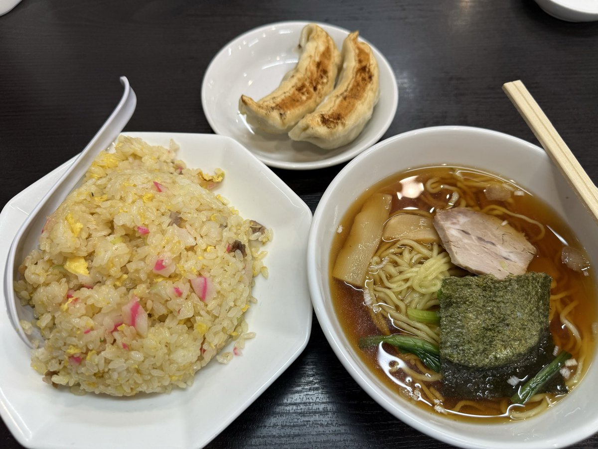 めあ tweet media