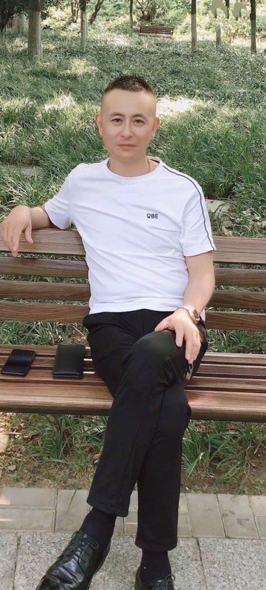 CCGG8585's tweet photo. 公园 https://t.co/SmTNygOYXo