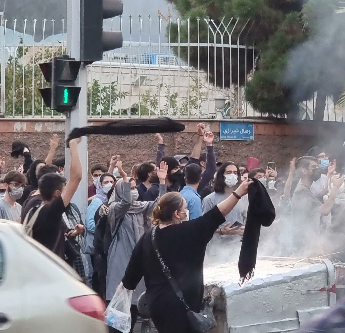 withoutprisons's tweet photo. The never ending obsession w/h what women wear in iran’s streets,

from both “anti-west” &amp; “pro-west” camps,

&amp; the political agency of the brutally crushed 2020 Jin Jiyan Azadi/Jina Amini uprising that challenged the mandatory hijab law is always erased from these “reports” https://t.co/sNBiGx6JGY