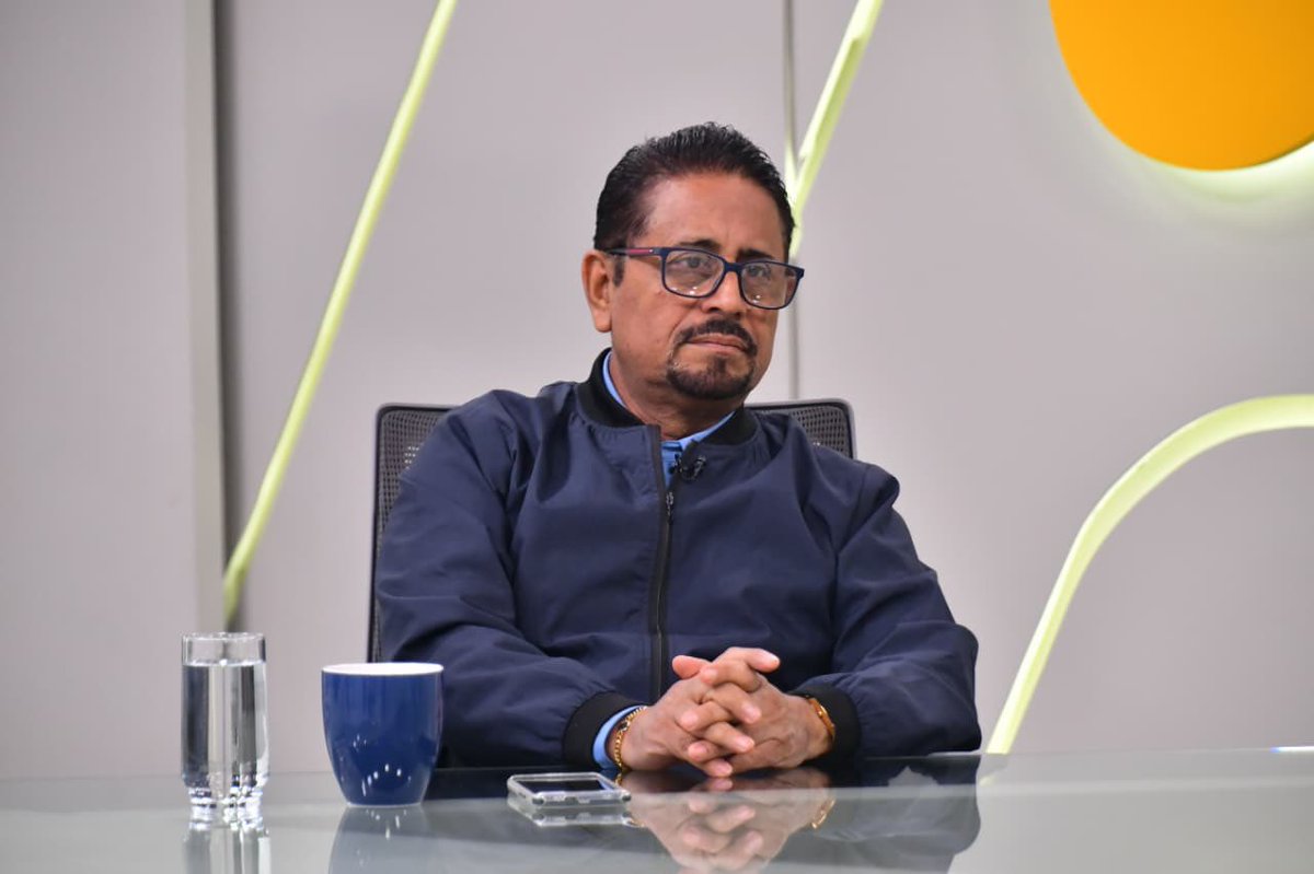 EntrevistaAM tweet media